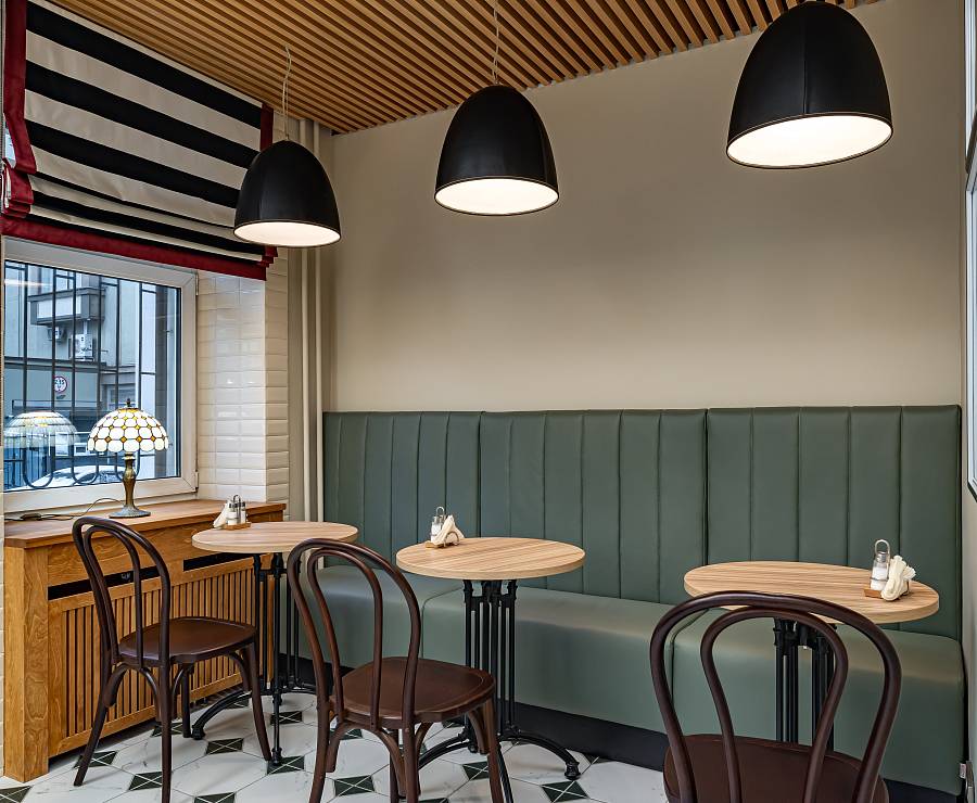 Столовая при отеле2