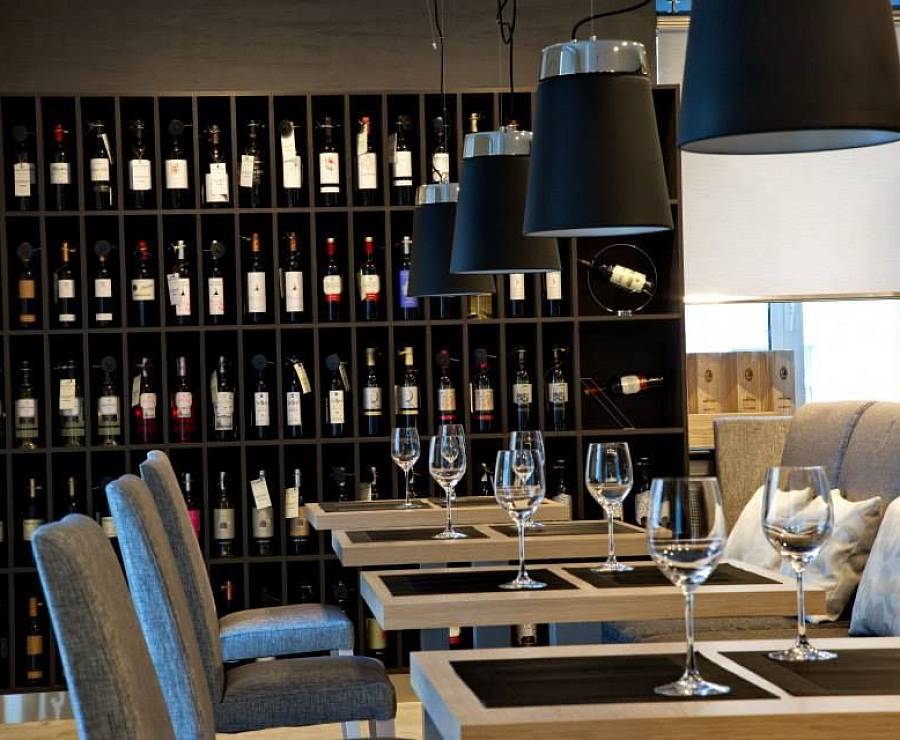 Винный бутик и бар Vinorio20