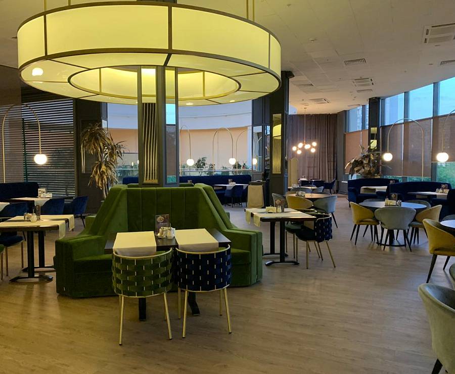 Ресторан Хиллс3