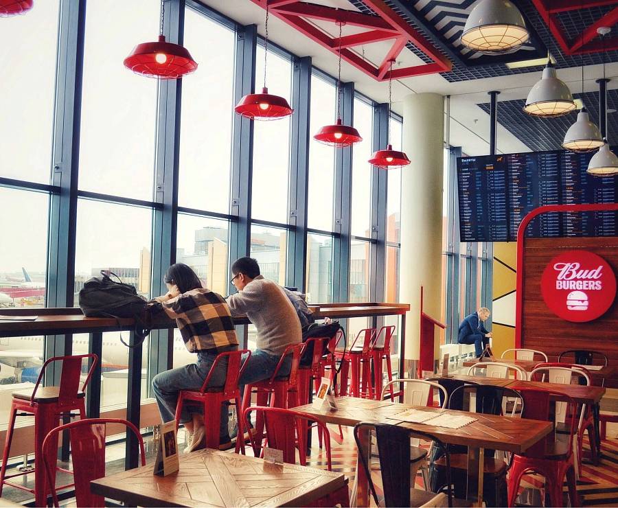 Бар-ресторан BUD Burgers (Шереметьево)11