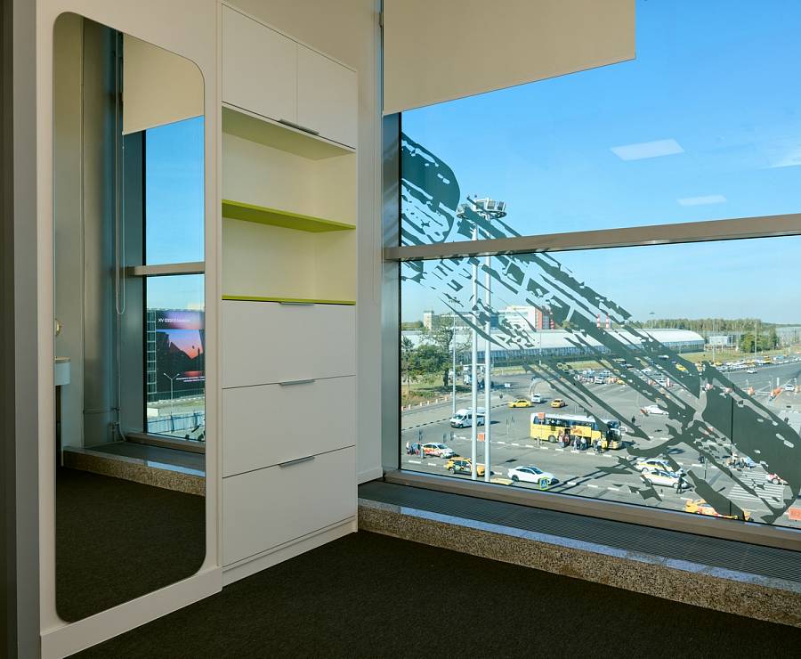 CREW LOUNGE S7 AIRLINES5