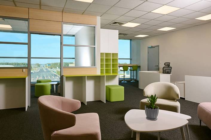CREW LOUNGE S7 AIRLINES