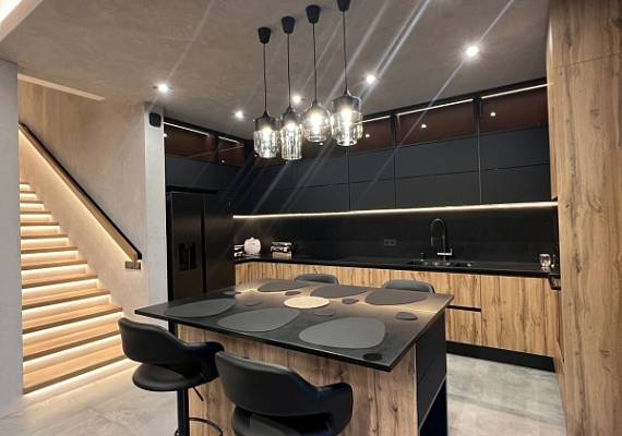 Кухня  ЖК "Ренессанс" 1