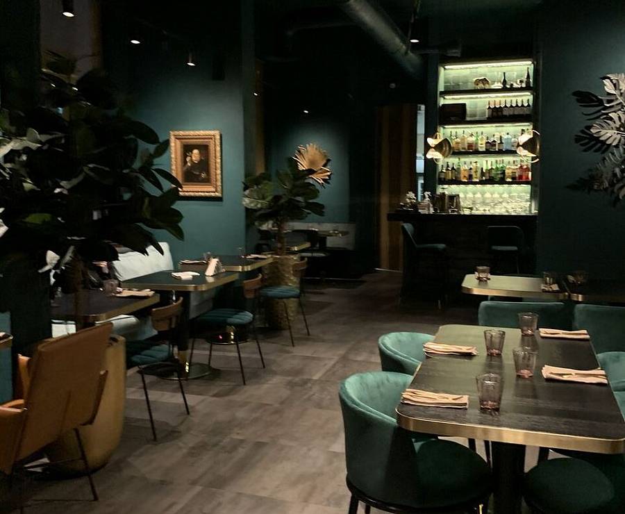 Ресторан Хуго16