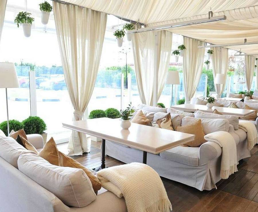 Ресторан Гуси-Лебеди25