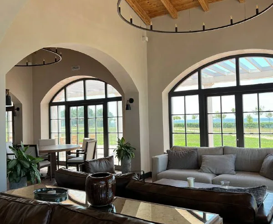 Ресторан при винодельне Поместье Голубицкое7