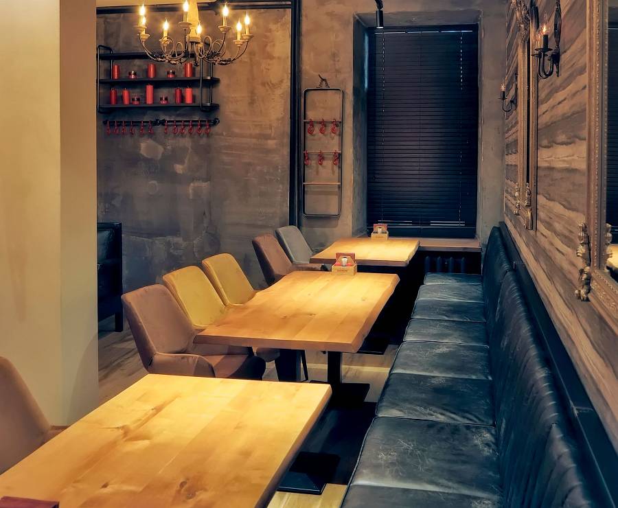 Ресторан Экспромт, Златоустинский переулок24