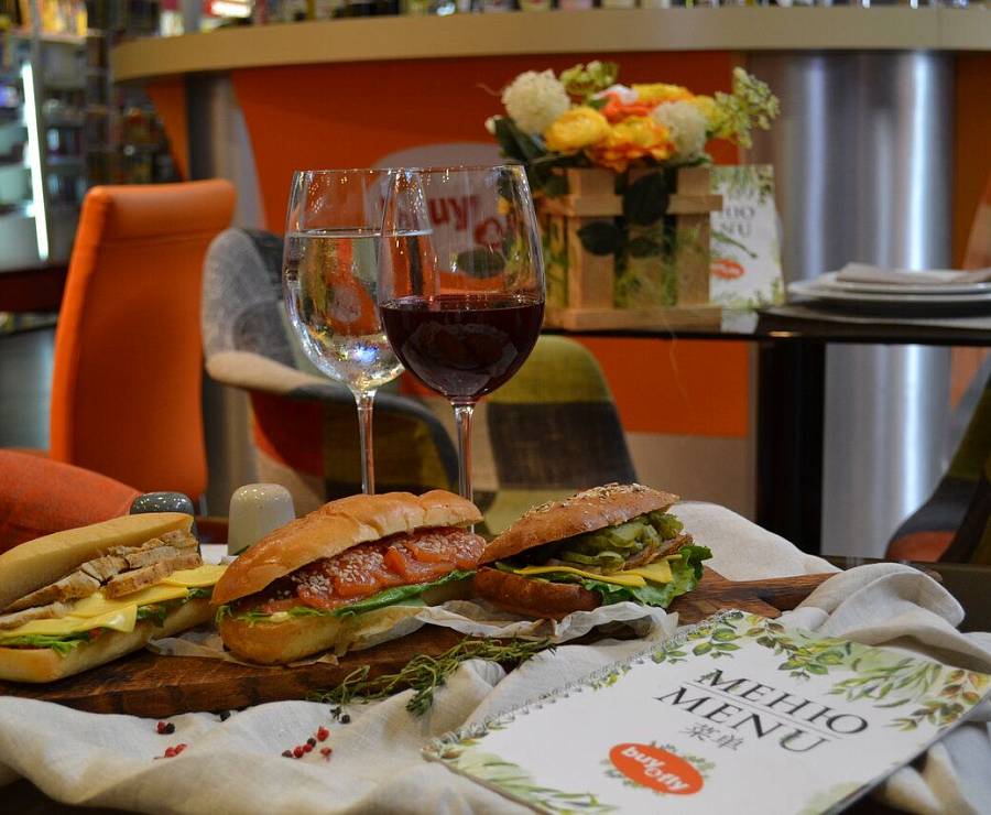 Кофейня Buy & Fly (Шереметьево)4