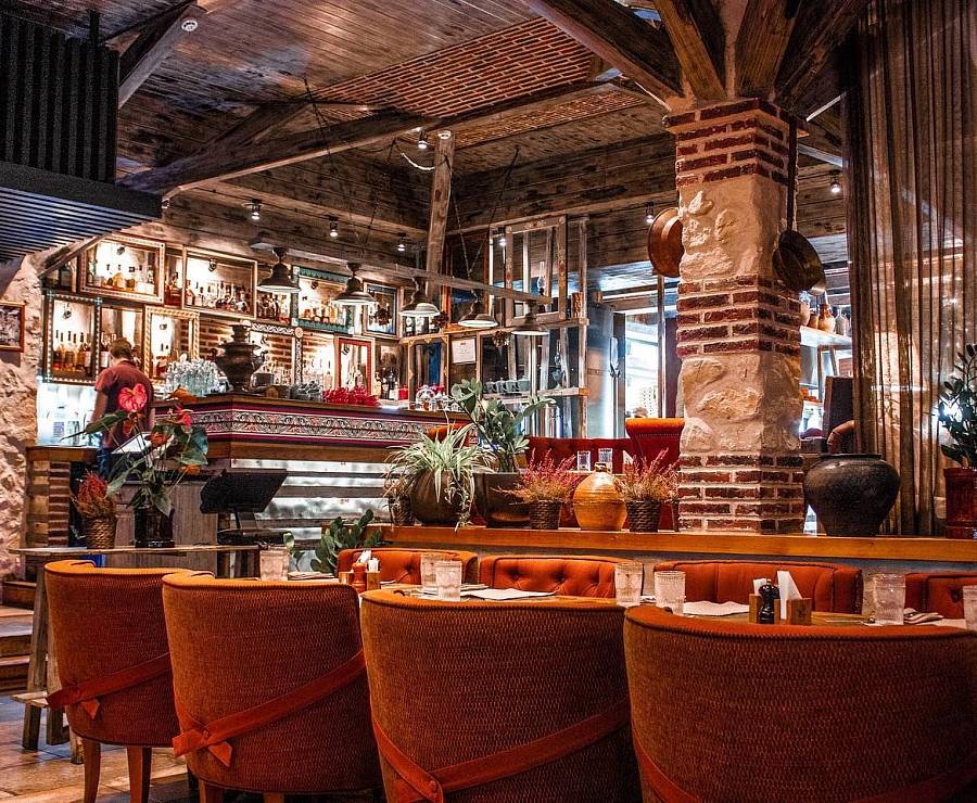 Ресторан Че Хотэли Пили-ели9