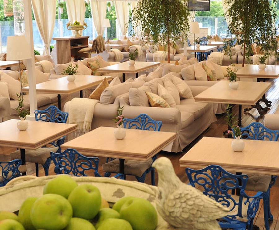 Ресторан Гуси-Лебеди16