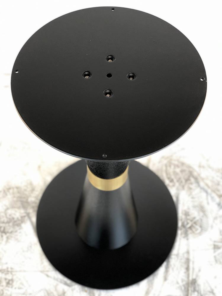 картинка Подстолье металлическое от магазина Одежда+