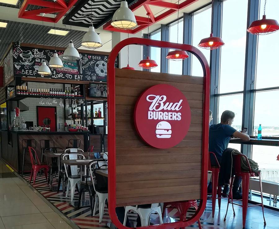 Бар-ресторан BUD Burgers (Шереметьево)8
