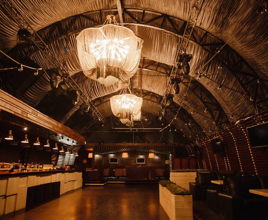 Бар Lookin Rooms (Известия Холл)35