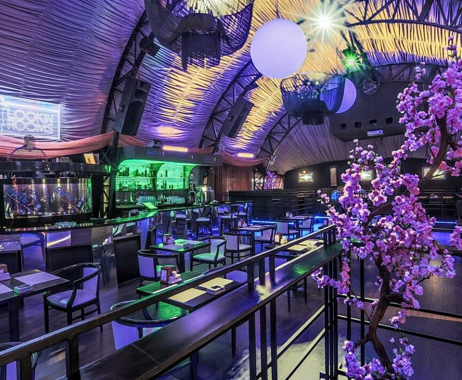 Бар Lookin Rooms (Известия Холл)25