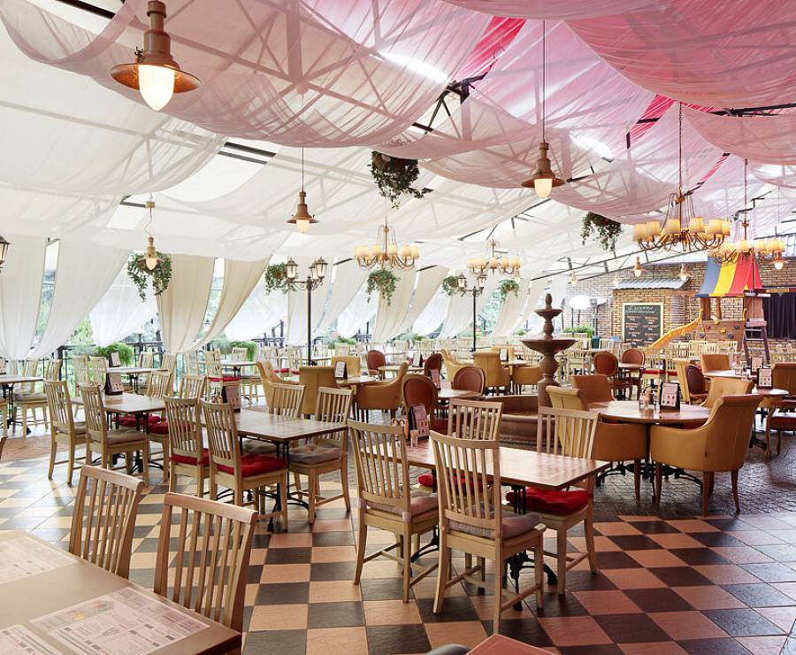 Ресторан Ив. Дурдинъ32