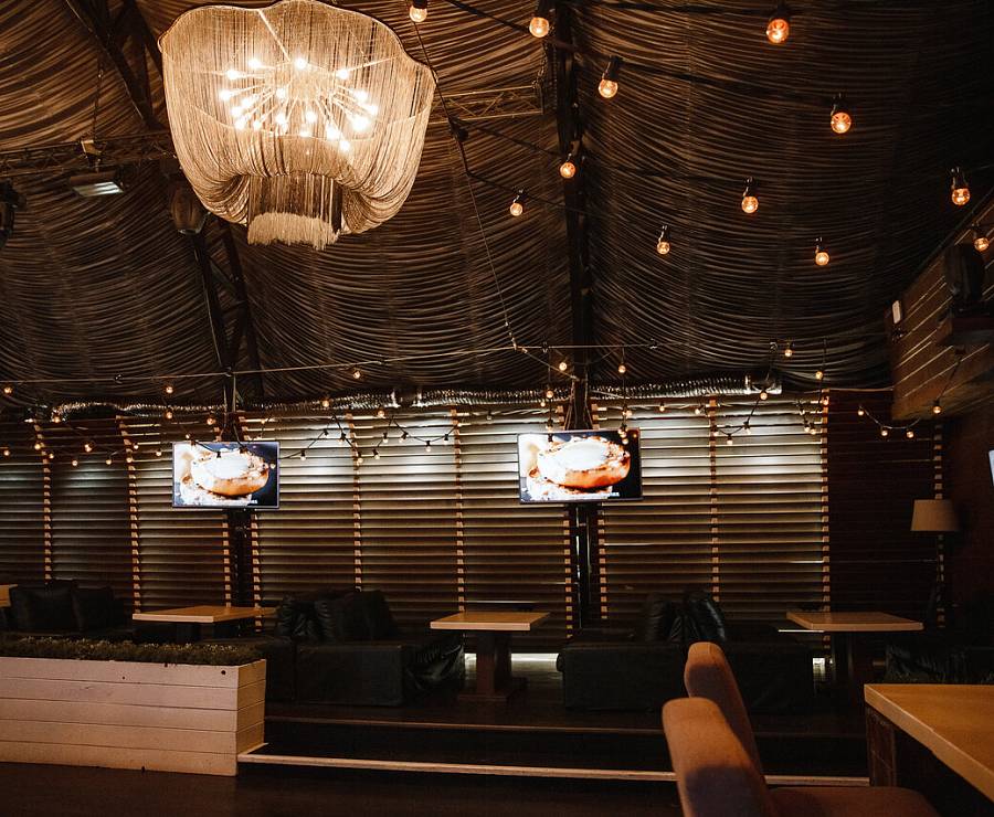 Бар Lookin Rooms (Известия Холл)36