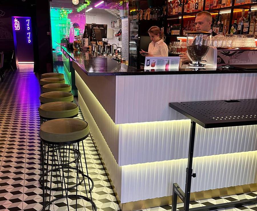 Ресторан Jojo Bar16
