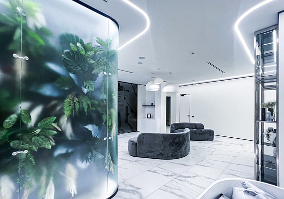 Комплексная меблировка премиум-стоматологии в Москве