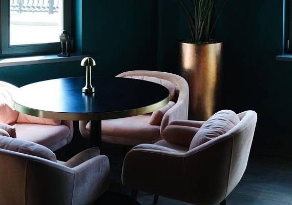 Как выбрать кресла для бара, кафе или ресторана