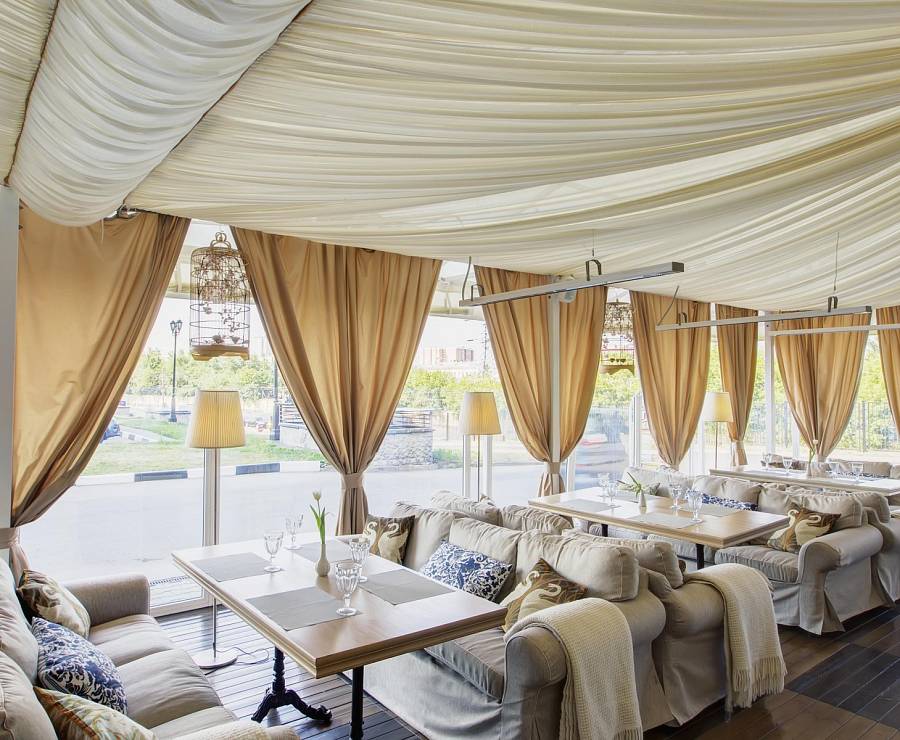 Ресторан Гуси-Лебеди24