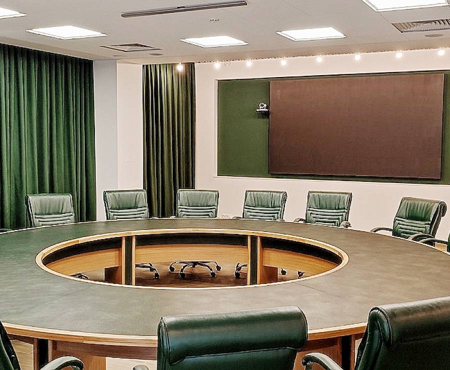 Конференц-зал Ядерного института3